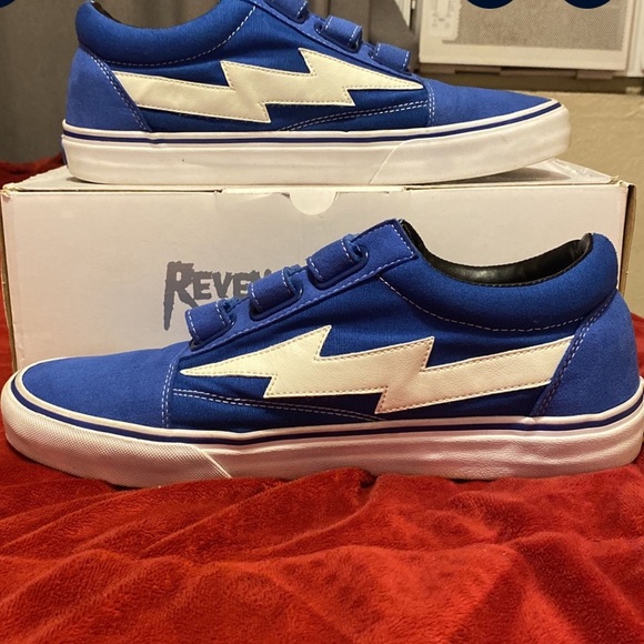 Blue and white revenge X Storms - Picture 4 of 4